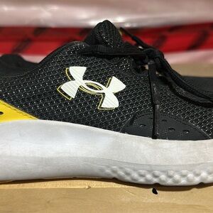 Under Armour Kids' Black and Yellow Sneakers